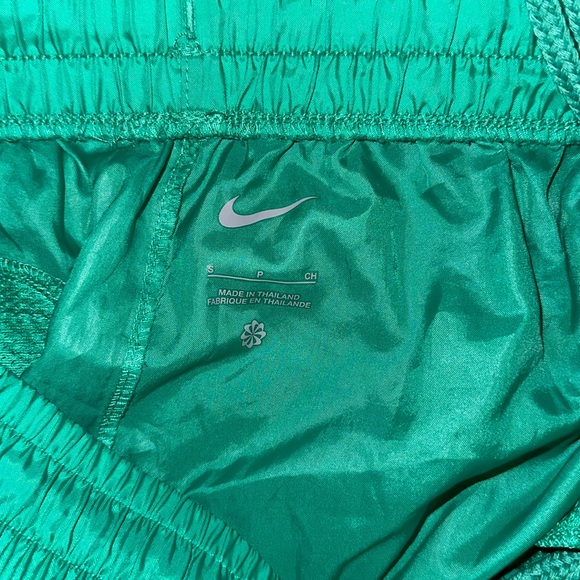 Men’s Nike Size Small Giannis Pants - Picture 4 of 4